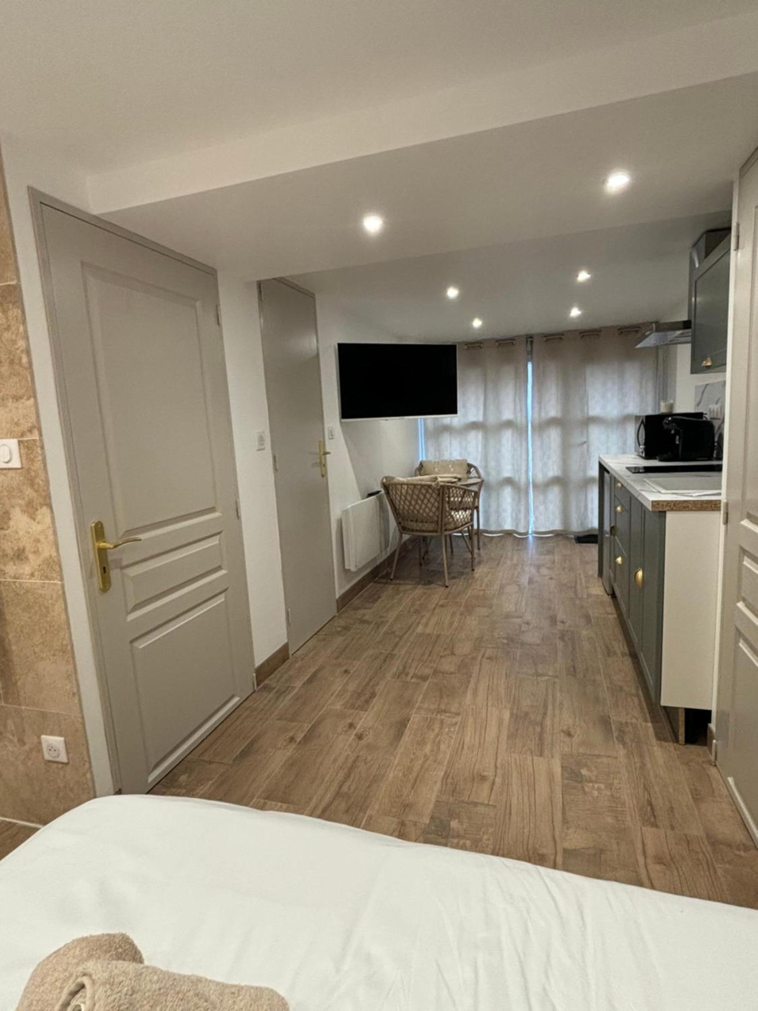 La Ptite Suite De Julie Épernay Extérieur photo